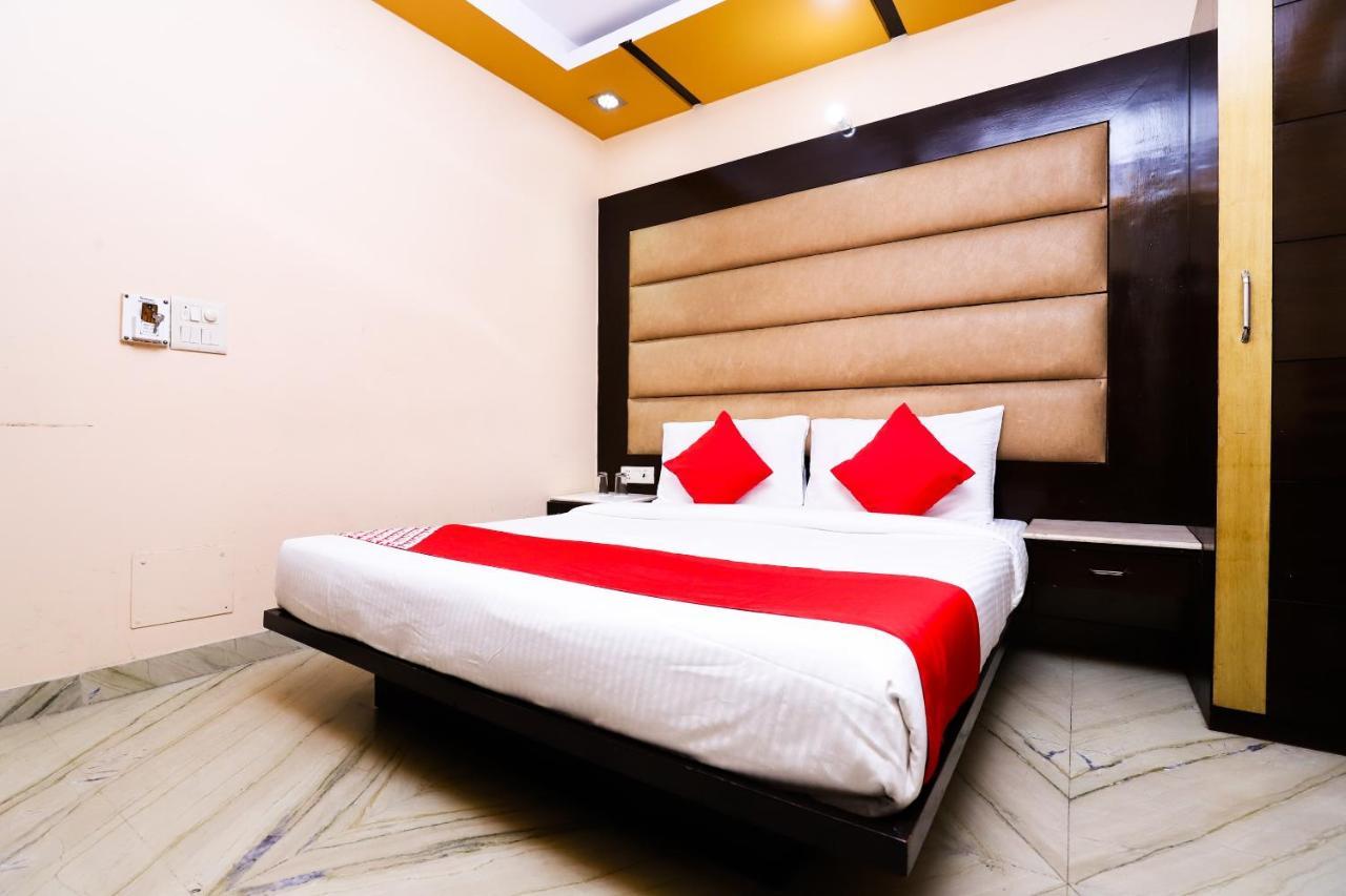 Hotel O J P Inn Near Patel Nagar Metro Station Ню Делхи Екстериор снимка