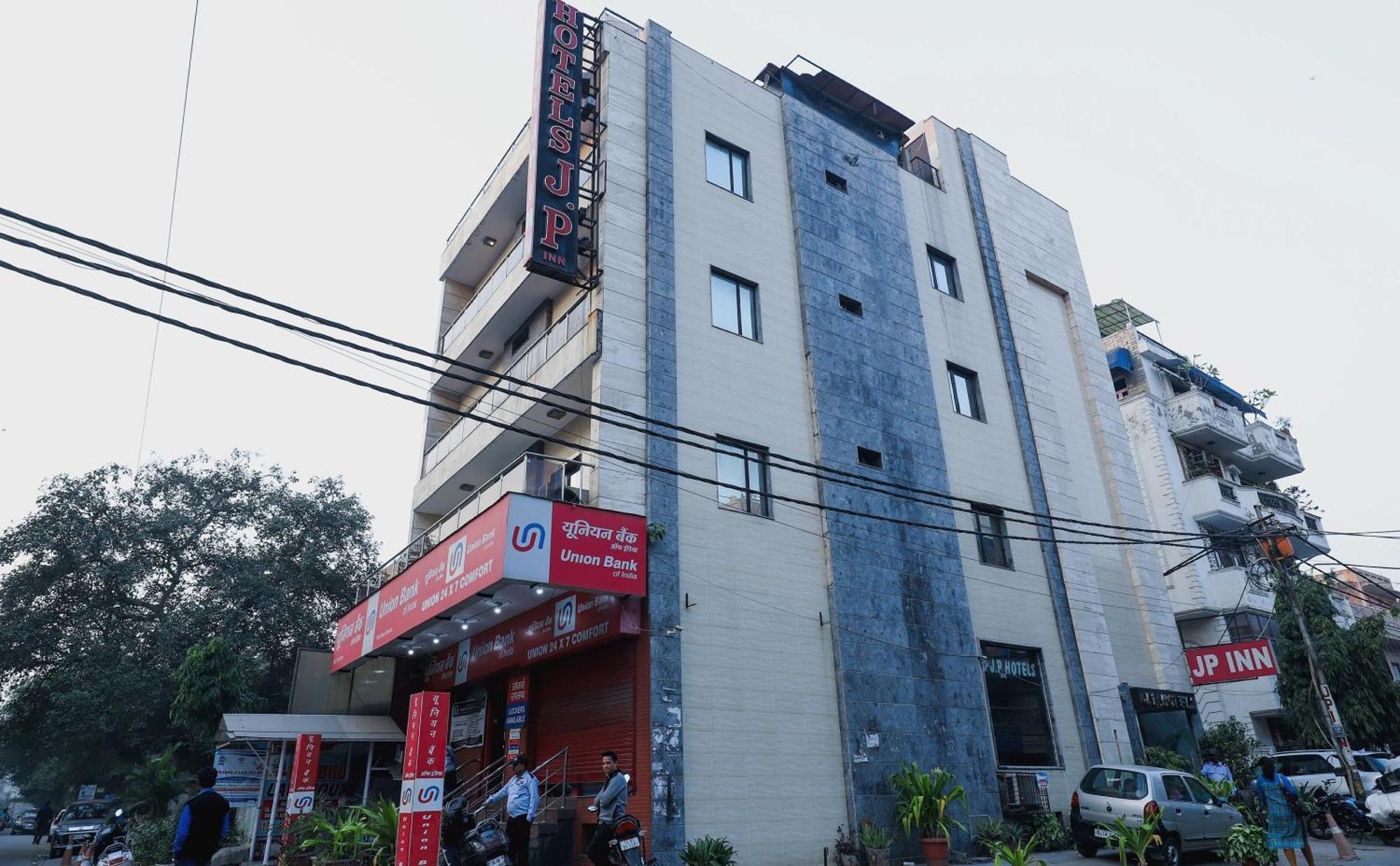 Hotel O J P Inn Near Patel Nagar Metro Station Ню Делхи Екстериор снимка