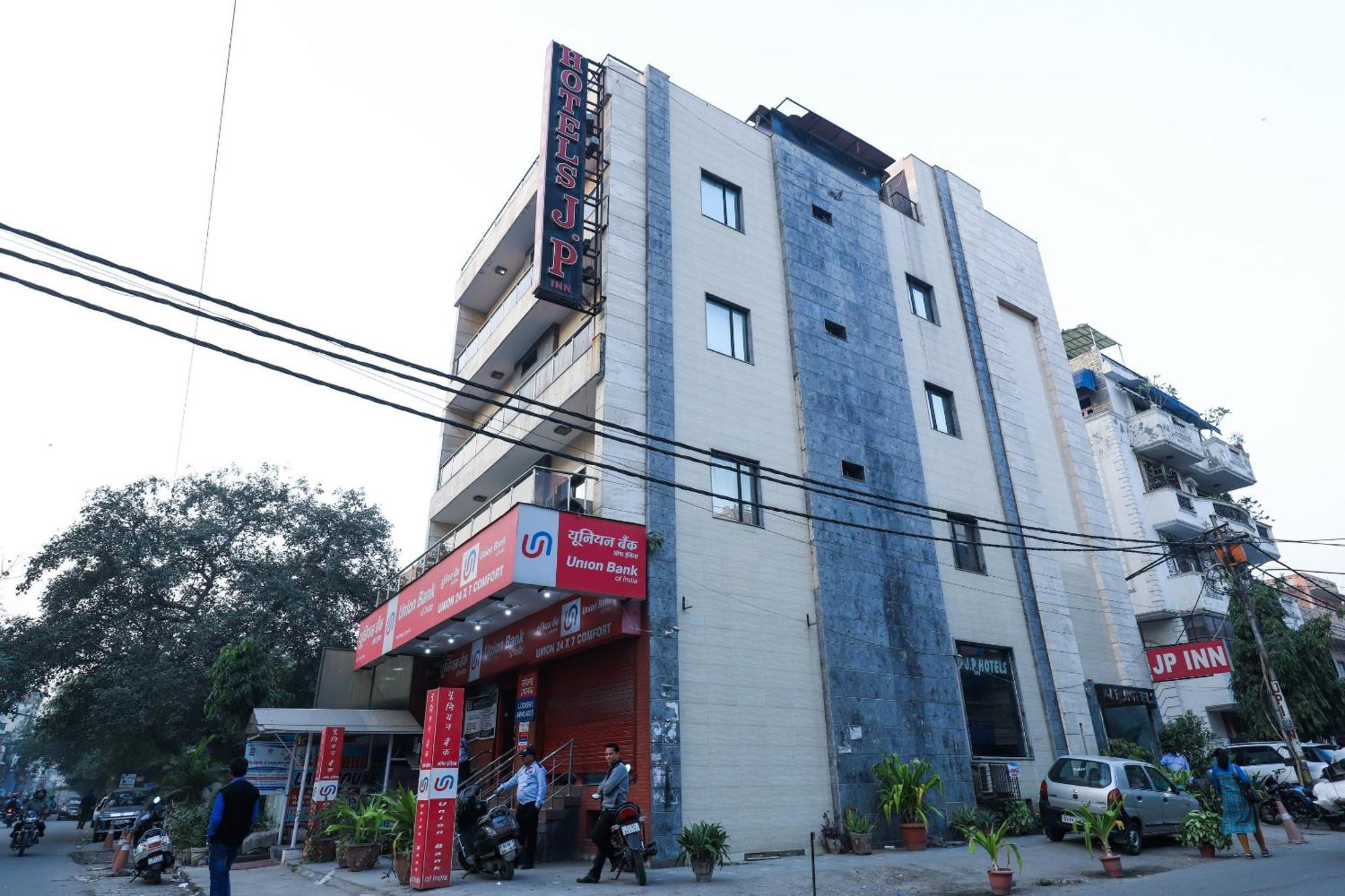 Hotel O J P Inn Near Patel Nagar Metro Station Ню Делхи Екстериор снимка