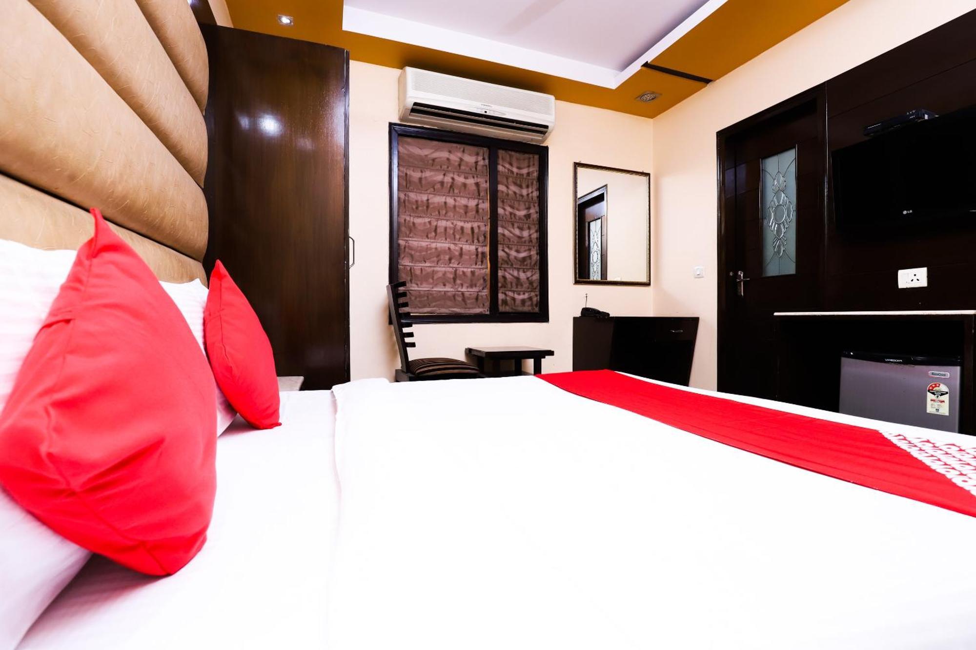 Hotel O J P Inn Near Patel Nagar Metro Station Ню Делхи Екстериор снимка