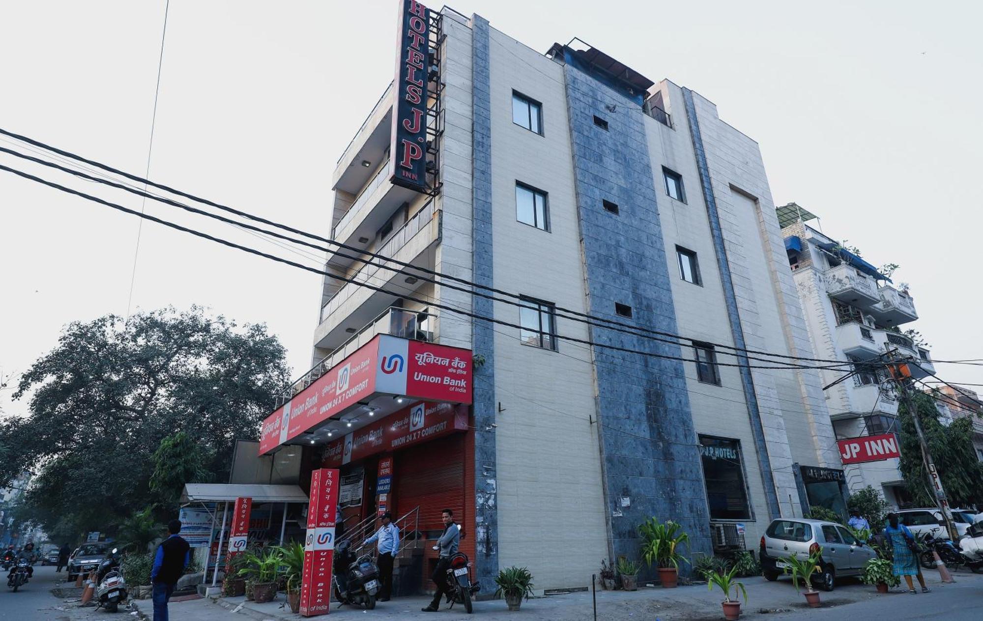 Hotel O J P Inn Near Patel Nagar Metro Station Ню Делхи Екстериор снимка