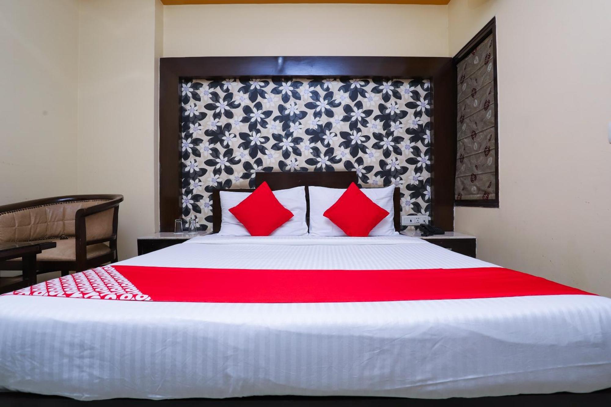 Hotel O J P Inn Near Patel Nagar Metro Station Ню Делхи Екстериор снимка